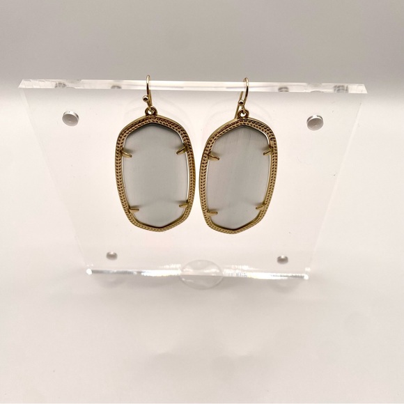 Kendra Scott Slate Cat’s Eye Danielle Earrings - Picture 2 of 2